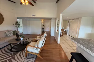 1332 Cherry Hill Ln, Lewisville, TX 75067 - Photo 7