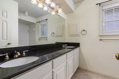2526 Willowdale Drive, Carrollton, TX 75006 - Photo 25