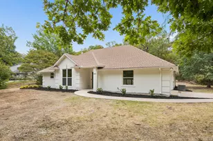 200 Willow Ridge Rd, Fort Worth, TX 76103 - Photo 3