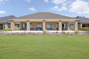 10601 Drinkwater Dr, Denton, TX 76207 - Photo 5