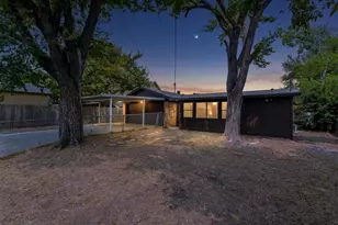 4210 Burning Tree Ln, Garland, TX 75042 - Photo 33