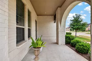 1320 Amsterdam Ct, Granbury, TX 76048 - Photo 3