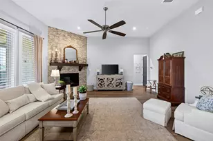 1320 Amsterdam Ct, Granbury, TX 76048 - Photo 11