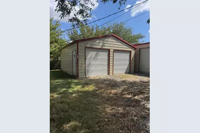 314 Hall Street, Whitesboro, TX 76273 - Photo 17