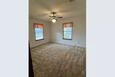 314 Hall Street, Whitesboro, TX 76273 - Photo 9