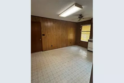 314 Hall Street, Whitesboro, TX 76273 - Photo 5