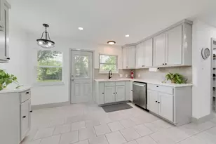 10166 San Lorenzo Dr, Dallas, TX 75228 - Photo 11