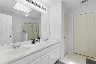 4100 Creekhollow Dr, Carrollton, TX 75010 - Photo 13