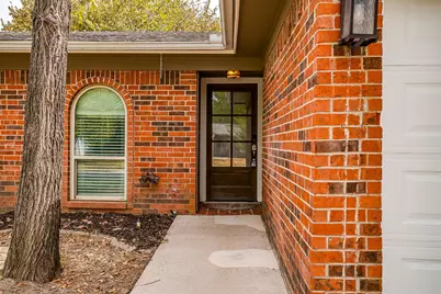 112 Lorie Street, Alvarado, TX 76009 - Photo 3