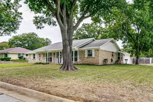 7449 Monterrey Dr, Fort Worth, TX 76112 - Photo 25