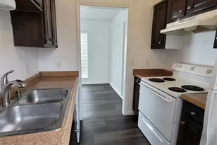 1400 Darr St, Irving, TX 75061 - Photo 5