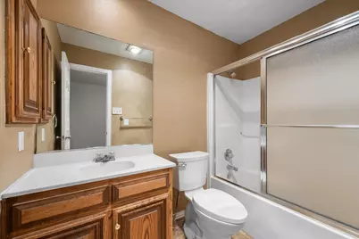 7501 Weatherwood Court, Fort Worth, TX 76133 - Photo 23