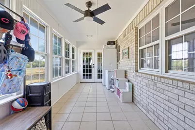 2116 Woodard Avenue, Cleburne, TX 76033 - Photo 15