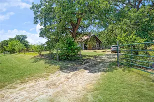 2309 Daniels Dr, Joshua, TX 76058 - Photo 3