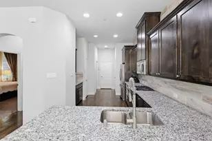4675 Rhett Ln, Carrollton, TX 75010 - Photo 13