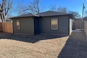 410 S 2nd St, Bonham, TX 75418 - Photo 3