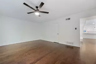10131 Pensive Dr, Dallas, TX 75229 - Photo 13
