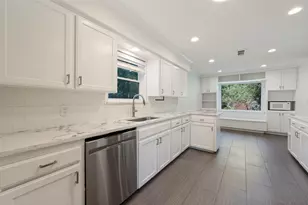 10131 Pensive Dr, Dallas, TX 75229 - Photo 9