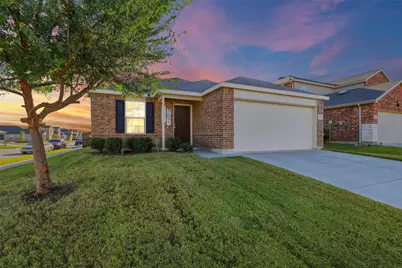 10101 Newtown Drive, Fort Worth, TX 76036 - Photo 1