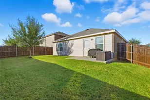 10101 Newtown Dr, Fort Worth, TX 76036 - Photo 25
