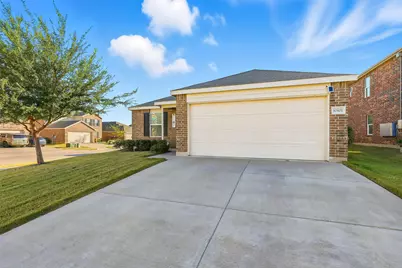 10101 Newtown Drive, Fort Worth, TX 76036 - Photo 3