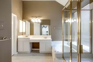 2221 Briary Trace Ct, Lewisville, TX 75077 - Photo 27