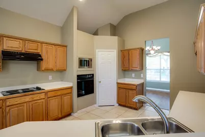 2221 Briary Trace Court, Lewisville, TX 75077 - Photo 17
