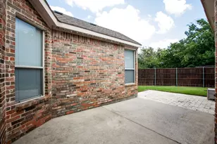 2221 Briary Trace Ct, Lewisville, TX 75077 - Photo 29