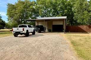 100 Nell Ln, Yantis, TX 75497 - Photo 7