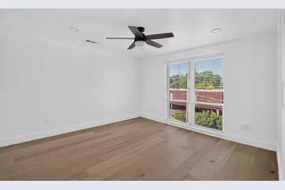 2349 N Carroll Avenue, Dallas, TX 75204 - Photo 17