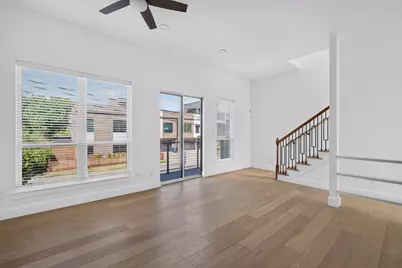 2349 N Carroll Avenue, Dallas, TX 75204 - Photo 13