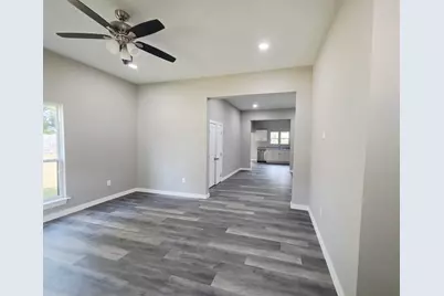 223 E Shreveport Street, Van Alstyne, TX 75495 - Photo 9
