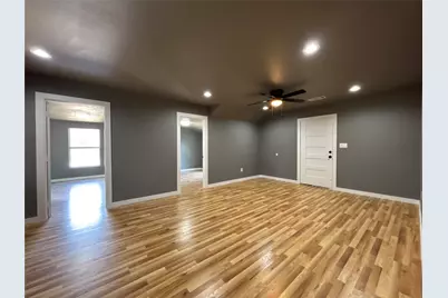 410 S Kaufman Street, Seagoville, TX 75159 - Photo 1