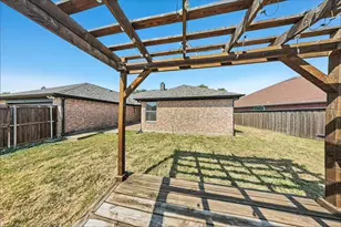 128 Annette St, Lancaster, TX 75146 - Photo 17
