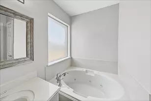 128 Annette St, Lancaster, TX 75146 - Photo 9
