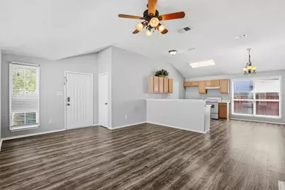10616 Shadywood Drive, Fort Worth, TX 76140 - Photo 9