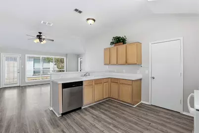 10616 Shadywood Drive, Fort Worth, TX 76140 - Photo 15