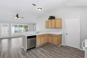 10616 Shadywood Dr, Fort Worth, TX 76140 - Photo 15