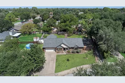 2809 Sarah Drive, Pantego, TX 76013 - Photo 3