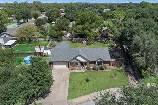 2809 Sarah Dr, Pantego, TX 76013 - Photo 3