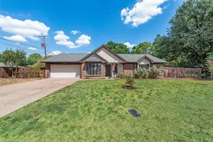 2809 Sarah Dr, Pantego, TX 76013 - Photo 33