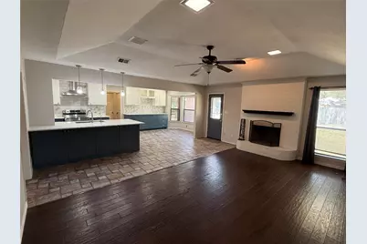 2809 Sarah Drive, Pantego, TX 76013 - Photo 7