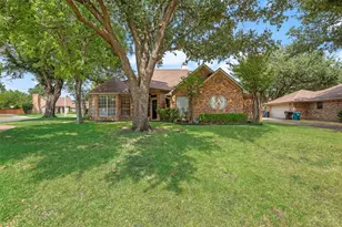 2421 E Windsor Dr, Denton, TX 76209 - Photo 3