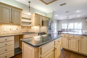 8810 Bellechase Rd, Granbury, TX 76049 - Photo 5