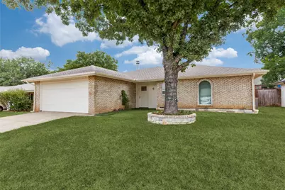 5420 Prince Drive, Lake Dallas, TX 75065 - Photo 1