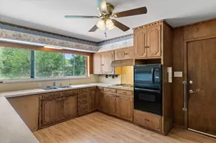 609 E Dewey St, Malakoff, TX 75148 - Photo 15