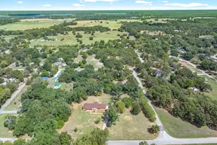 609 E Dewey St, Malakoff, TX 75148 - Photo 35