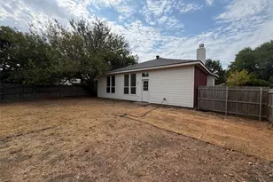 825 Dixon Ln, Denton, TX 76207 - Photo 5