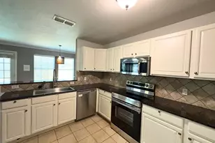 12614 Oceanside Dr, Fort Worth, TX 76040 - Photo 9