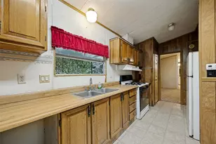 1842 Co Rd 1105, Ravenna, TX 75476 - Photo 9